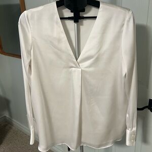 Banana Republic Cream V-Neck Cuffed Sleeve Blouse